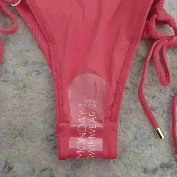 Monday Swimwear Women's Cala Conta Crinkle Sangria Orange Bottom P (0-2) - Picture 6 of 14